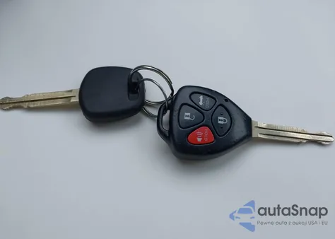 2007 Toyota Camry Xle V6 z USA, uszkodzony, nr VIN 4T1BK46K27U039772